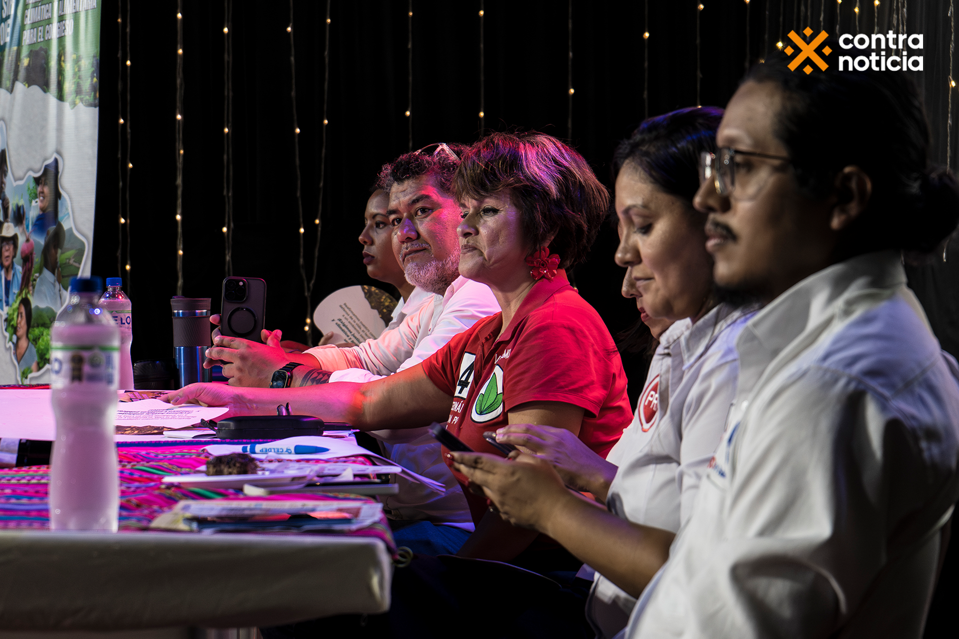 Nueve aspirantes al Congreso firman compromisos para proteger el ambiente y la seguridad alimentaria en Lima Sur